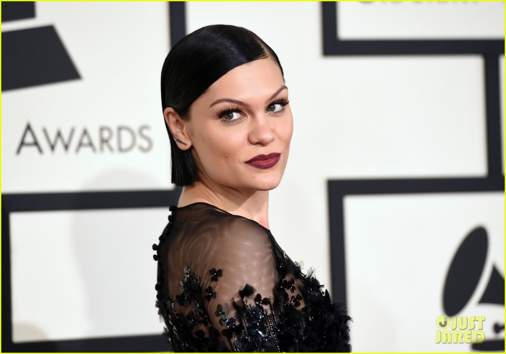 jessie-j-grammys-2015-04